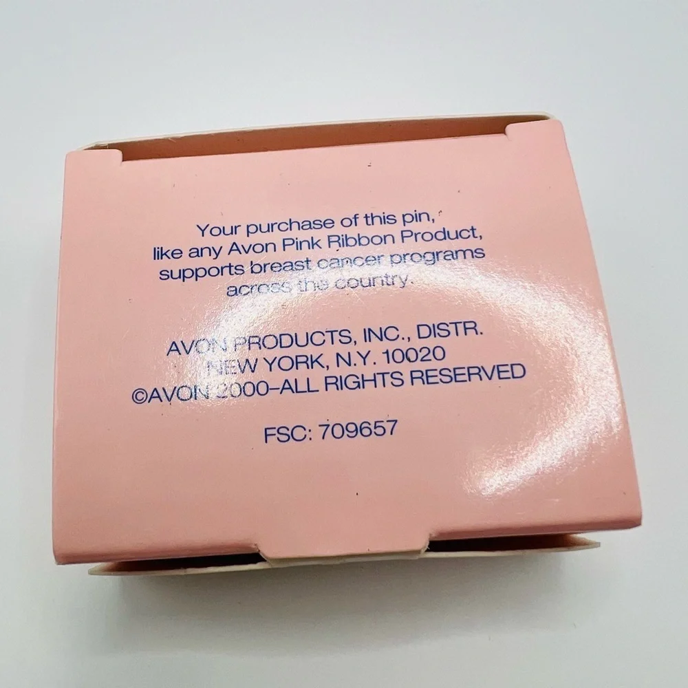 Avon Pink Ribbon Pin Goldtone 2000 Breast Cancer Awareness Boxed